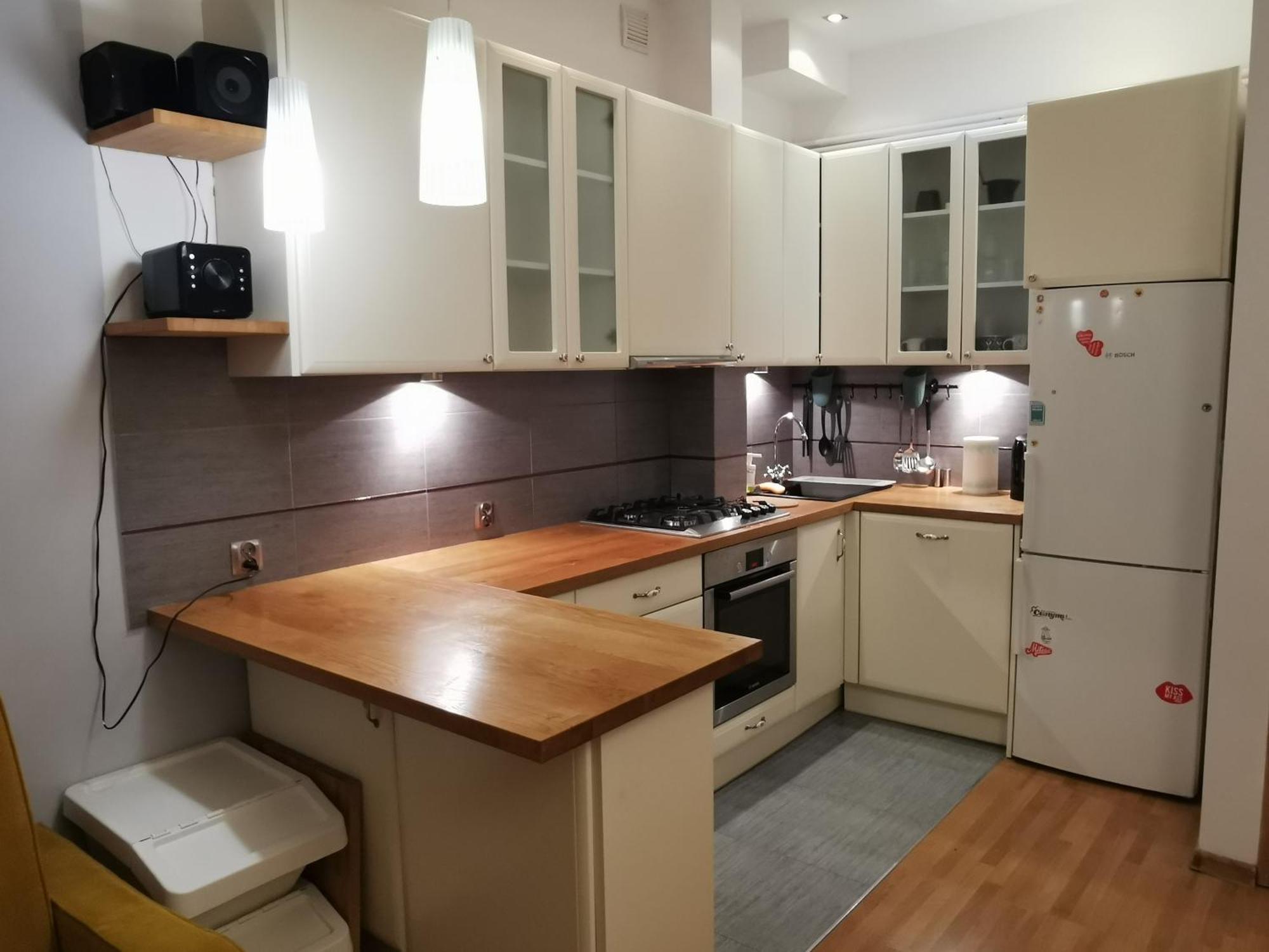 Cozy Spacious Apartment With Balcony คราคูฟ ภายนอก รูปภาพ